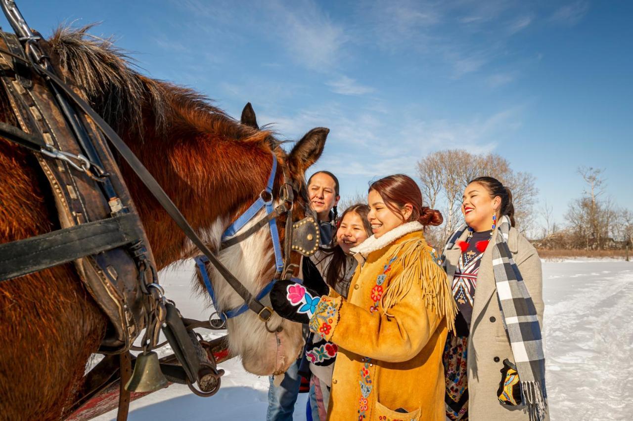 Dakota Dunes Resort Dundurn エクステリア 写真
